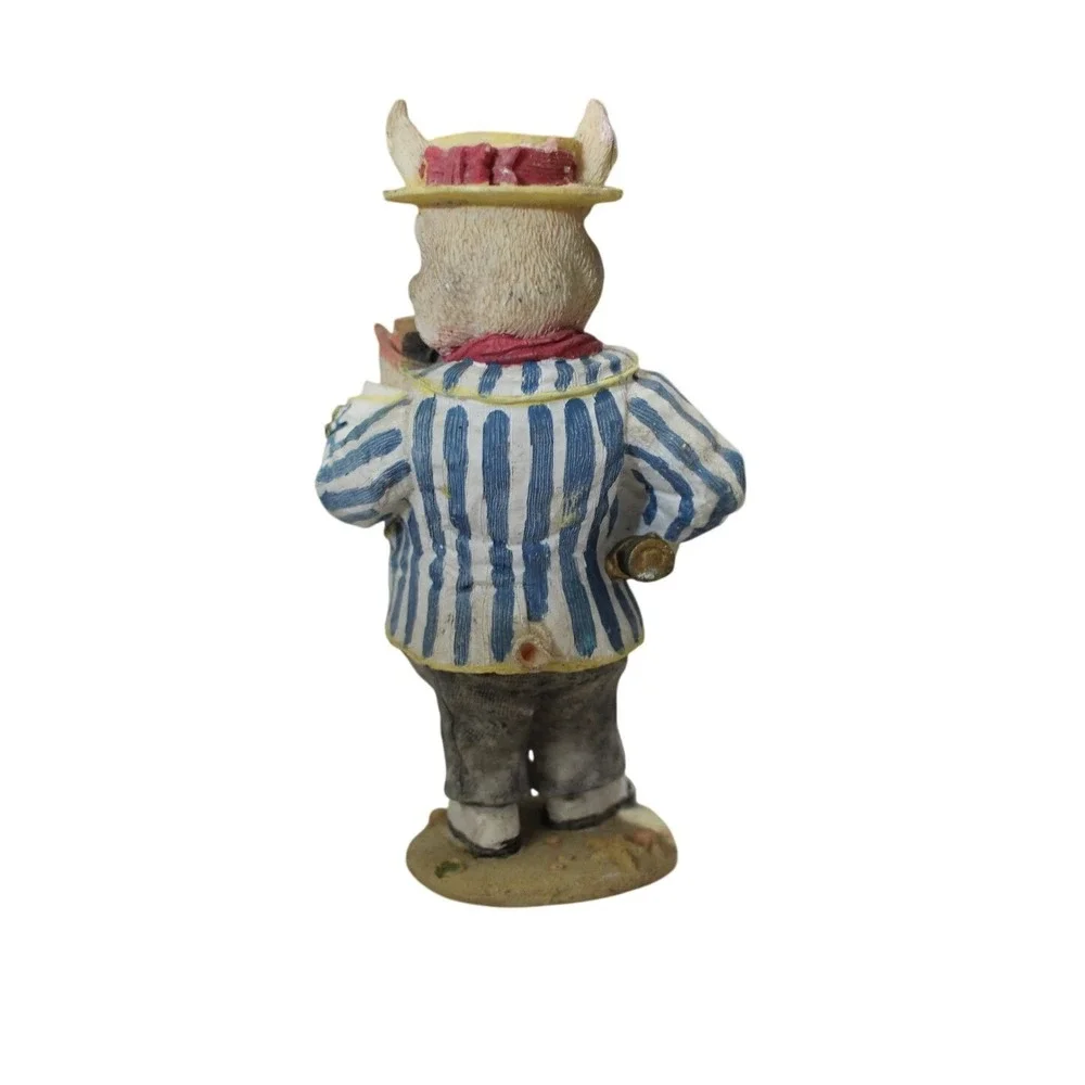 Victor Bacon Pig Figurine‎ 1993 International Resourcing VA07 Pipe Gentleman